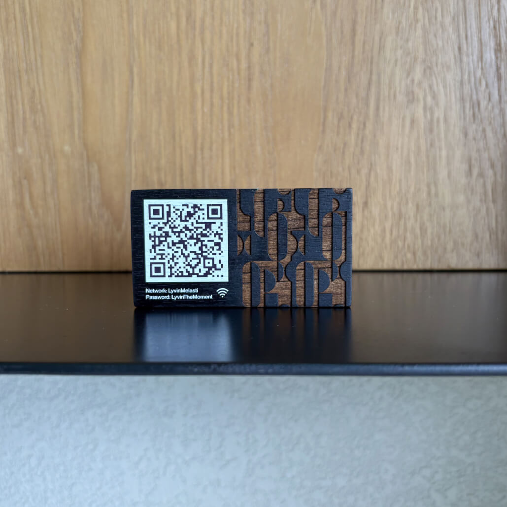 Lyvin QR brick
